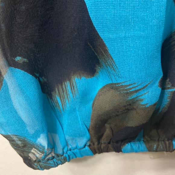 Karen Kane silk blouse - Picture 4 of 13